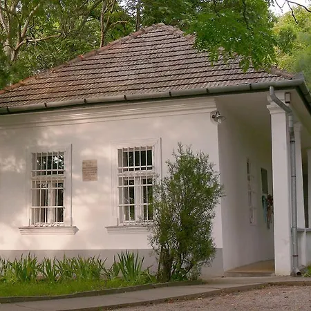 Apartmán Barnapartman *